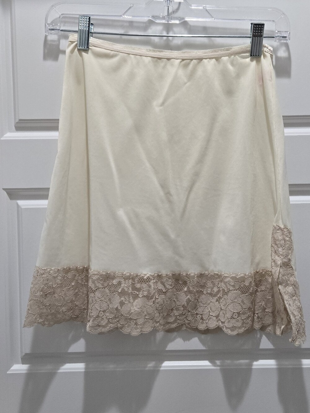 VINTAGE LORRAINE MINI HALF SLIP CREAM TAUPE LACE TRIM WOMEN X-SMALL SHORT